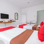 Reddoorz Near Kampung Gajah