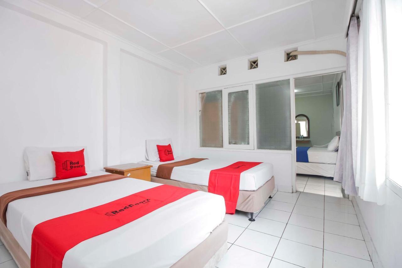 Wisma tamu Reddoorz Near Kampung Gajah
